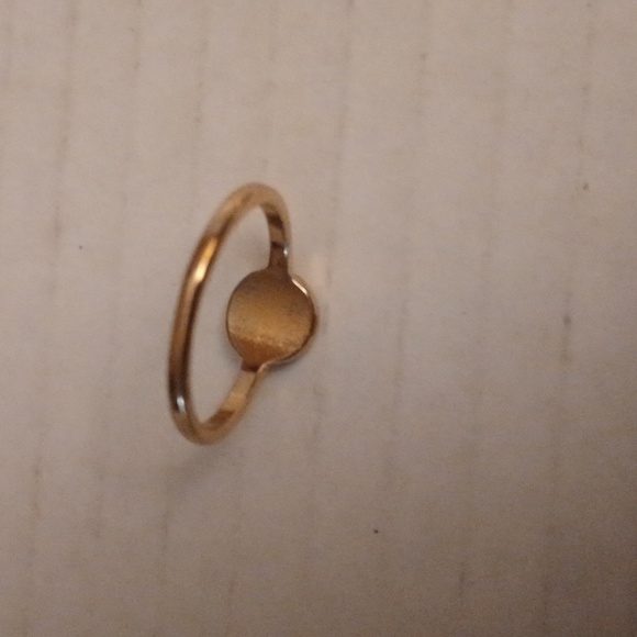 4/$30 Gold Coloured Rhinestone Ring - Picture 4 of 4